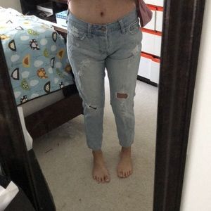 Hollister Jeans - hollister boyfriend ripped jeans Hollister Jeans - hollister boyfriend ripped jeans